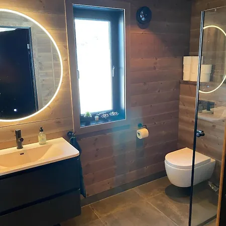 Flott Nyere I Sirdal Med Fantastisk Utsikt Og Solforhold Сasa de vacaciones